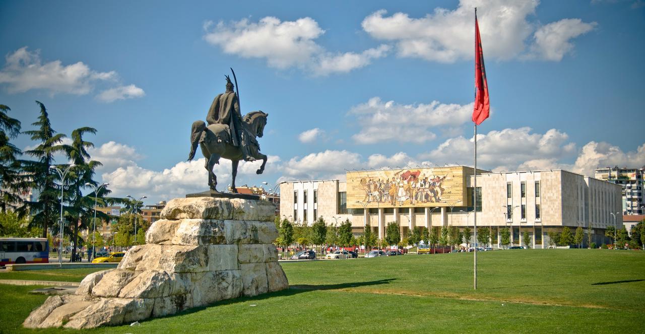 Hotel Diplomat &