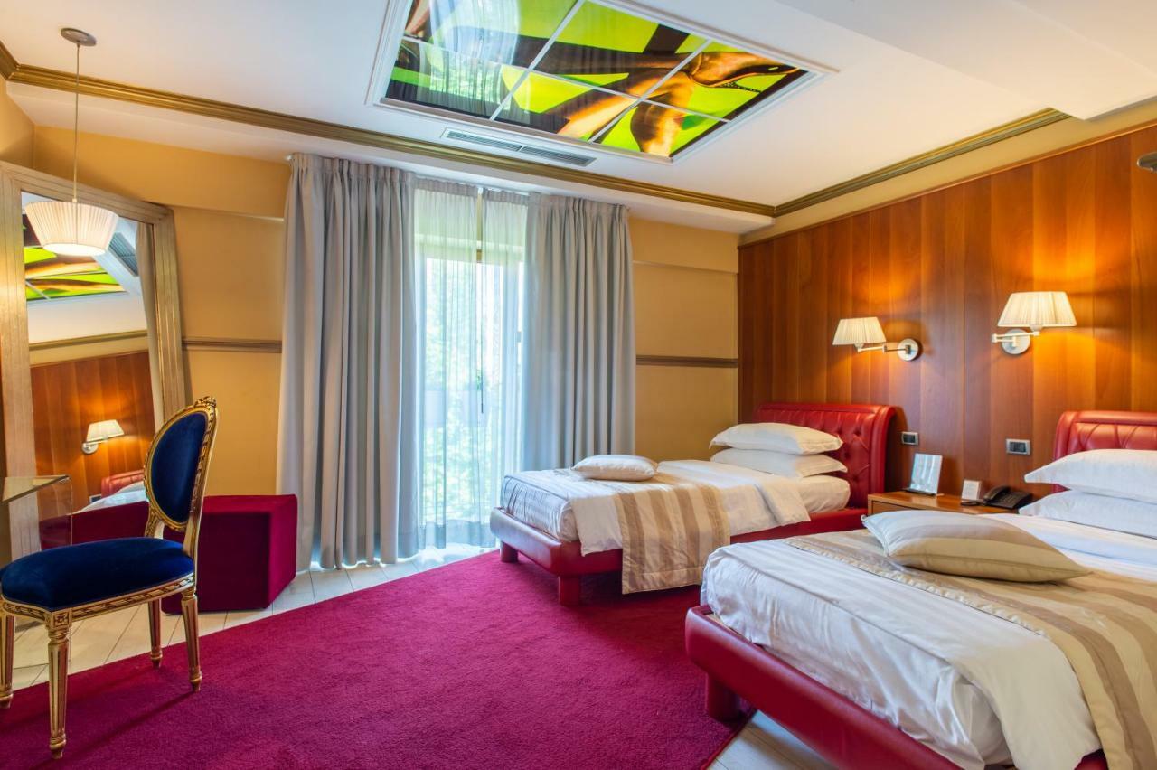 Diplomat & Hotel 4*