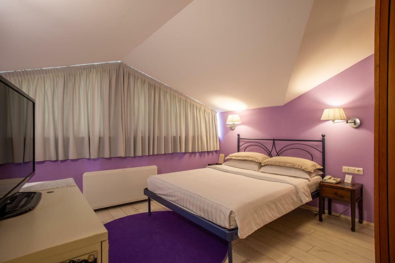 Hotel Diplomat & Tirana